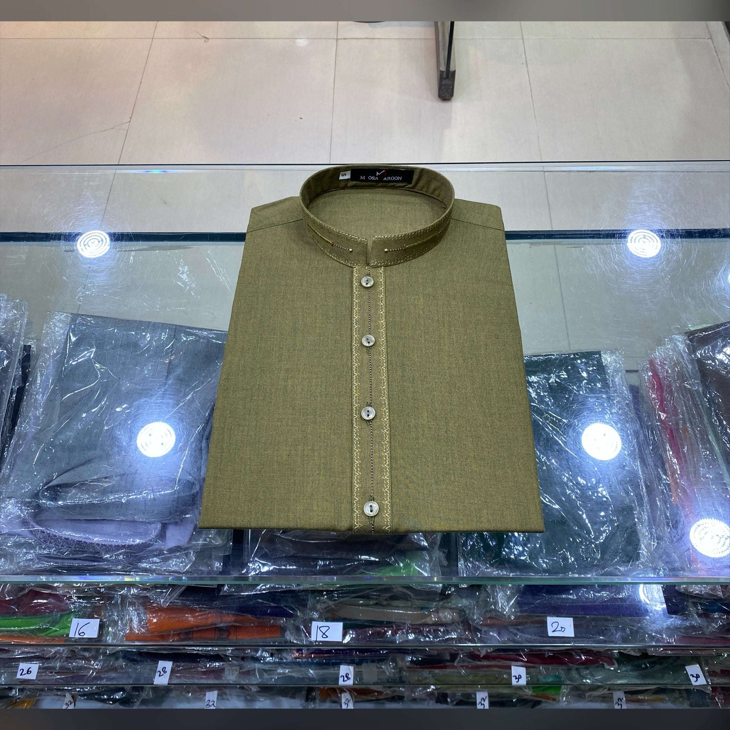 Dhaani Green Embroidered Kurta Pajama/Shalwar